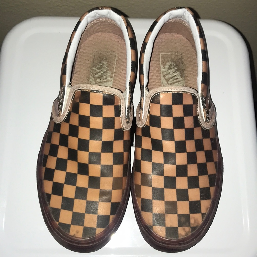 Vans - Picture 2 of 5